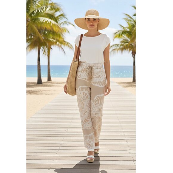 (3 for $30) RW&Co., Cream/tan wide leg tropical print with front tie - Picture 2 of 12